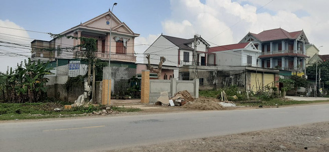  Một phụ nữ tử vong sau khi nhờ tiêm thuốc: Bà Nguyễn Thị N. (SN 1945, là cô giáo về hưu, trú huyện Yên Thành, tỉnh Nghệ An) đi đến nhà ông Trần Khắc H. (trú ở xóm 2, xã Công Thành, huyện Yên Thành) để nhờ tiêm thuốc. Khi được tiêm thuốc, bà N. bất ngờ xuất hiện các biểu hiện bất thường (nghi bị sốc thuốc) rồi tử vong. Hiện, Công an huyện Yên Thanh đang điều tra, làm rõ vụ việc. 