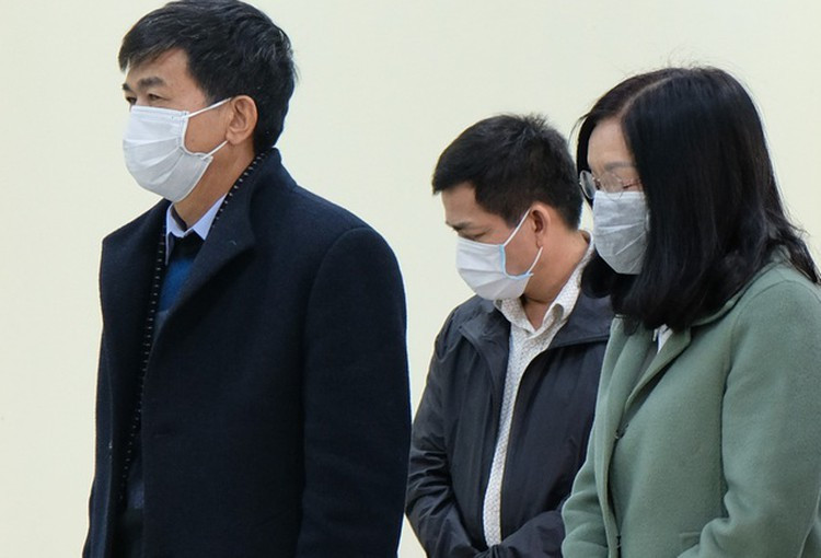 Theo bản cáo trạng, nhóm cán bộ Thanh tra đã nhận hối lộ 5 doanh nghiệp và 1 trường học, với tổng số tiền gần 600 triệu đồng; trong đó hơn 360 triệu đồng nhận chung cho cả đoàn và khoảng 230 triệu đồng nhận riêng cho các thành viên với mục đích bỏ qua hoặc giảm nhẹ sai phạm nhằm tạo lợi ích kinh tế cho các đơn vị, doanh nghiệp bị thanh tra.