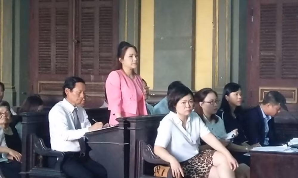 Xu phuc tham vu nguyen PGD Eximbank chiem 245 ty cua khach