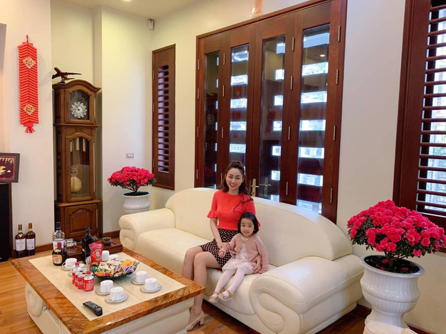 Dot nhap to am dac biet co 2 chi em cung la A hau-Hinh-6