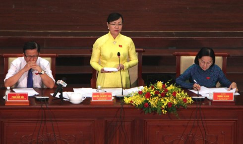 Them mot Pho chu tich HDND TP HCM nghi huu