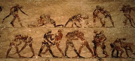 Những người tham gia đấu vật là nam giới khỏe mạnh, cơ thể vạm vỡ, cân đối. Họ vừa thể hiện được sức khỏe cũng như cơ thể dẻo dai.