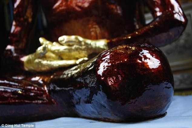 Đến nay, giới chuyên gia vẫn cố gắng giải mã lý do vì sao xác ướp thiền sư Ci Xian nguyên vẹn sau hơn 1.000 năm.