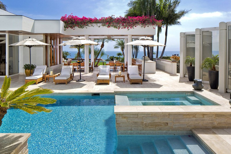 Simon Cowell thiết kế căn biệt thự như khu nghỉ dưỡng.