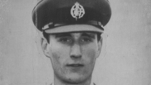 Phi công Frederick Valentich có chuyến bay định mệnh vào tối ngày 21/10/1978. Ông mất tích bí ẩn trong chuyến hành trình này và được cho là bị người ngoài hành tinh bắt cóc.