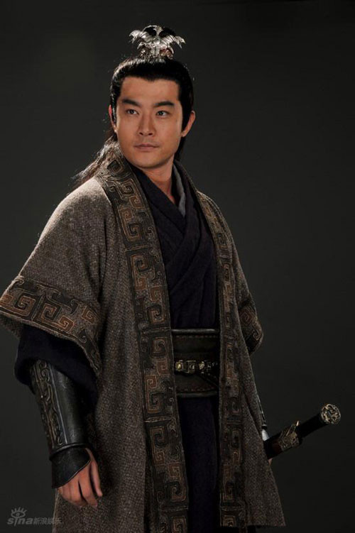 Nhiều nhà nghiên cứu cho rằng, nếu Tôn Sách không chết trẻ thì với tài cầm quân đánh trận và có nhiều nhân tài trợ giúp như vậy, ông có thể đánh bại được Lưu Bị và Tào Tháo.