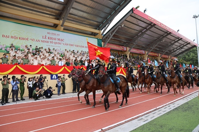Ngày 1/8, Bộ Công an tổ chức Khai mạc Đại hội khoẻ “Vì an ninh Tổ quốc” lần thứ VIII, năm 2020 tại Sân vận động Học viện An ninh nhân dân (Hà Nội).