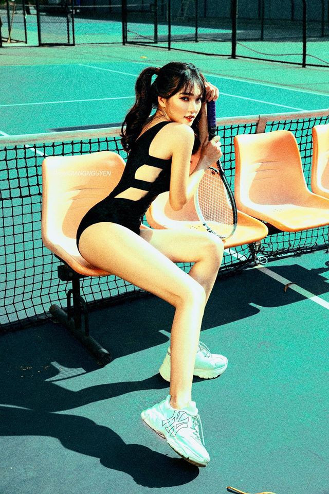 Tuy nhiên, sau này, Ngọc Nữ nói không muốn mọi người gọi cô với danh xưng "bạn gái tin đồn Văn Đức".