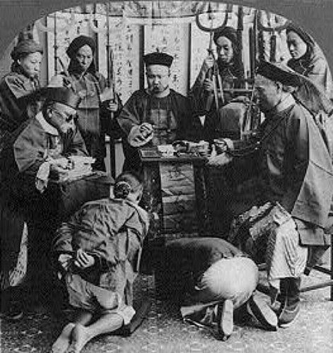 Nhiều người không khỏi tò mò vì sao người xưa lại cho tử tù ăn bữa cuối cùng thịnh soạn hơn so với thường ngày.