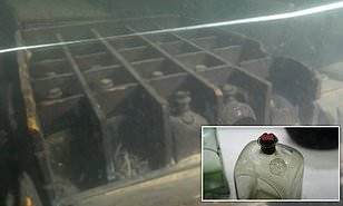 Cho đến nay, giới chuyên gia vẫn chưa thể giải mã vì sao con tàu bị chìm cách St Petersburg về phía Tây khoảng 130 km.