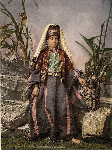 Vẻ đẹp trong trẻo của một cô gái ở Bethlehem, Palestine.