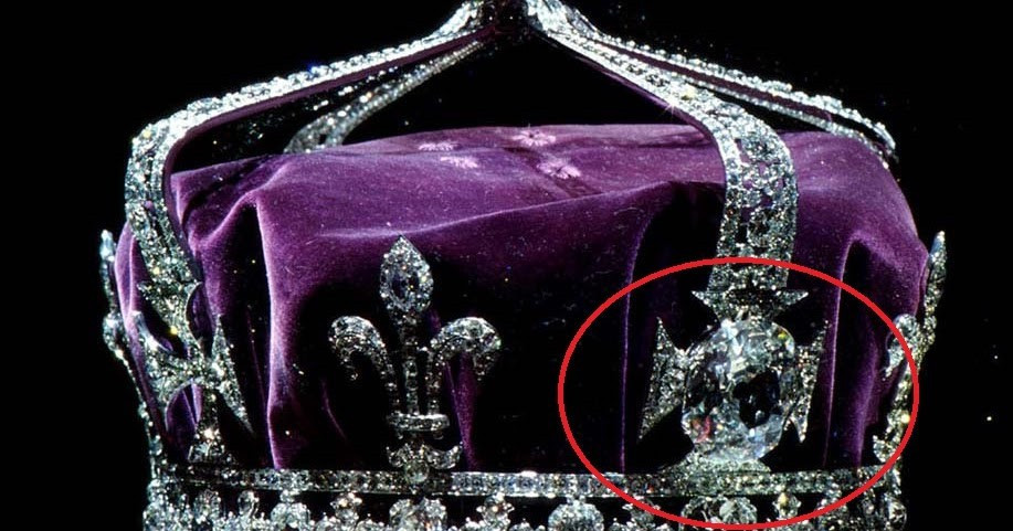 Viên kim cương Koh-i-Noor chỉ dừng đem đến tai họa, đổ máu và chết chóc khi vua Maharaja dâng viên kim cương quý cho Nữ hoàng Anh khi xứ sở sương mù thôn tính tiểu vương quốc Punjab thuộc Ấn năm 1849.