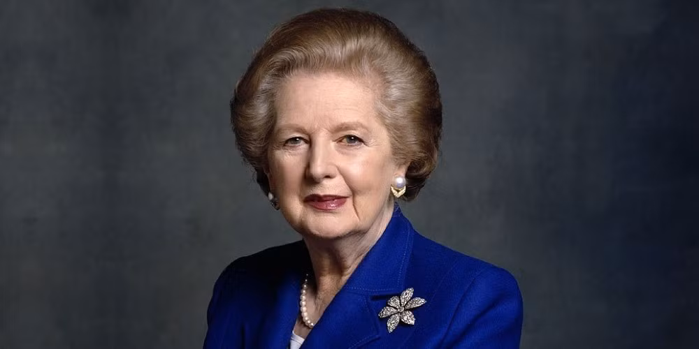 Sinh năm 1925, " bà đầm thép” Margaret Thatcher (tên khai sinh là Margaret Hilda Roberts) là phụ nữ đầu tiên trở thành Thủ tướng Anh và là người nắm giữ vị trí này lâu nhất trong thế kỷ 20. Bà Thatcher giữ chức Thủ tướng Anh từ năm 1979 - 1990.