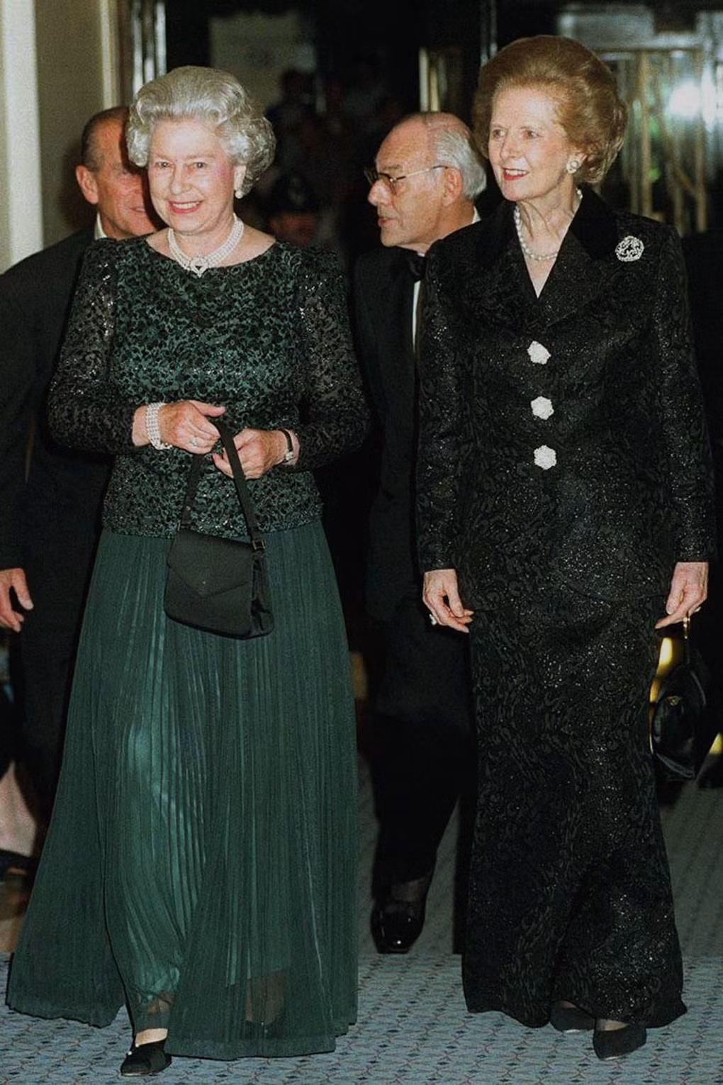 Vào tháng 4/2013, "bà đầm thép” Margaret Thatcher qua đời sau một cú đột quỵ. Khi ấy, Nữ hoàng Elizabeth II bày tỏ nỗi buồn trước sự ra đi của cựu nữ Thủ tướng đầu tiên trong lịch sử Anh. Người dân Anh và nhiều nước trên thế giới cũng tiếc thương cho sự ra đi của bà.