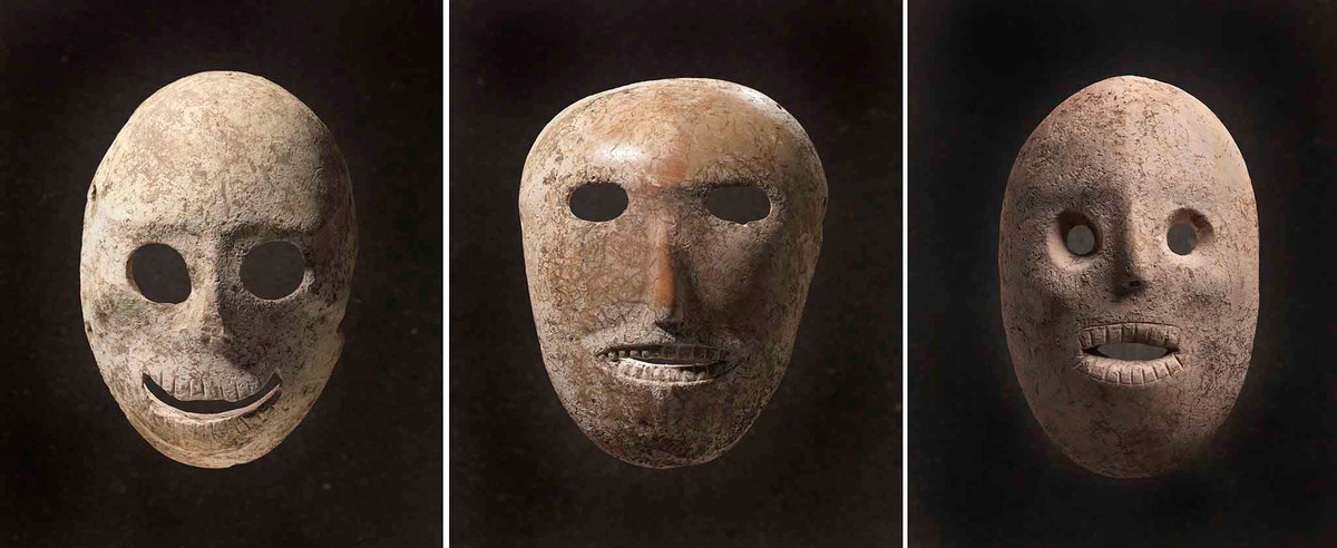 Theo một số nhà nghiên cứu, những chiếc mặt nạ đá có thể được con người sống vào 9.000 năm trước sử dụng trong các hoạt động cúng tế hoặc mang tính chất nghi lễ.