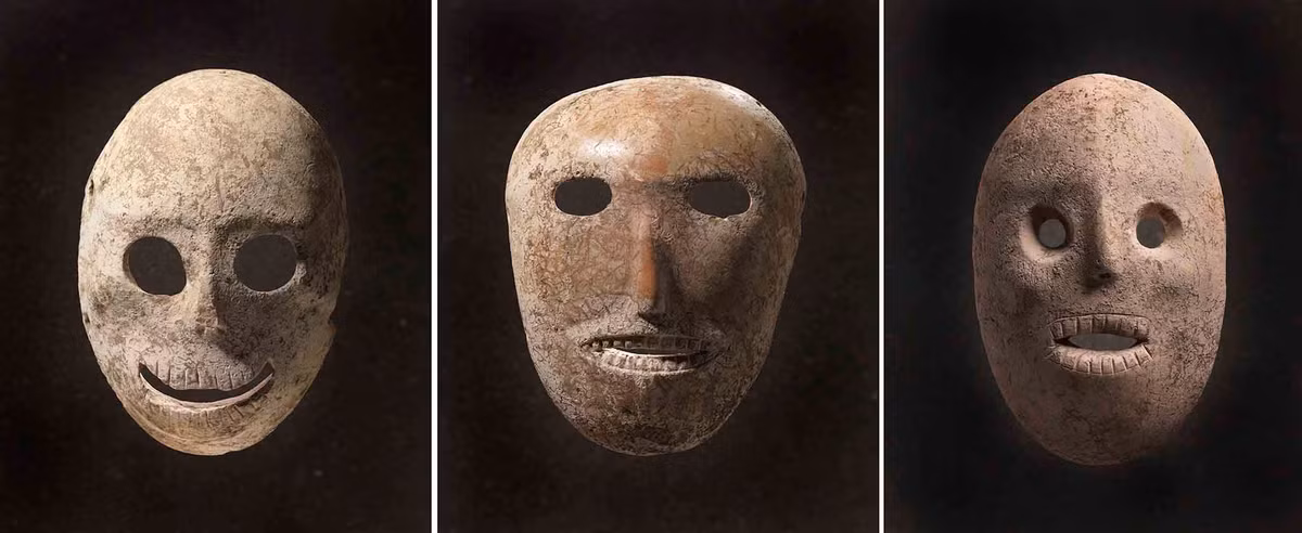 Theo một số nhà nghiên cứu, những chiếc mặt nạ đá có thể được con người sống vào 9.000 năm trước sử dụng trong các hoạt động cúng tế hoặc mang tính chất nghi lễ.
