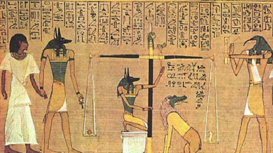 Sau khi qua đời, trái tim của người quá cố sẽ được đem ra cân để so sánh với lông vũ của thần Matt trong Ngày phán xét cuối cùng.