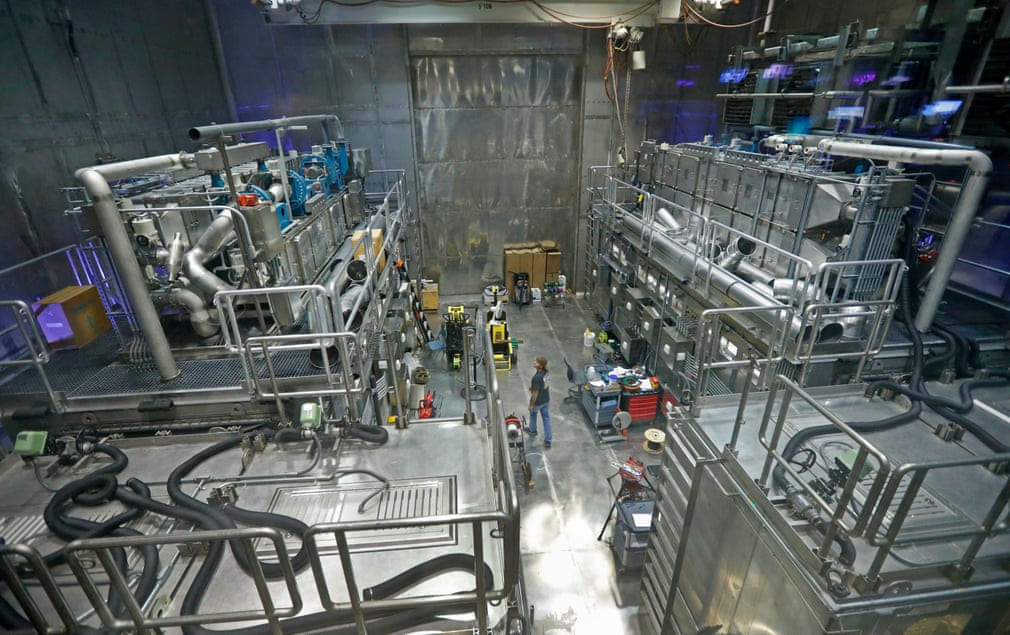 Giới chức Mỹ cho hay những thí nghiệm và kiểm tra vũ khí sinh - hóa học tại căn cứ Dugway Proving Ground là nhằm mục đích phòng vệ, không dành cho hoạt động tấn công như những vũ khí khác.