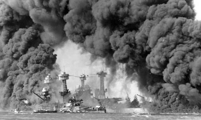 Do bị tấn công bất ngờ mà không nhận được lời tuyên chiến của Nhật Bản trước đó nên phía Mỹ tổn thất lớn.