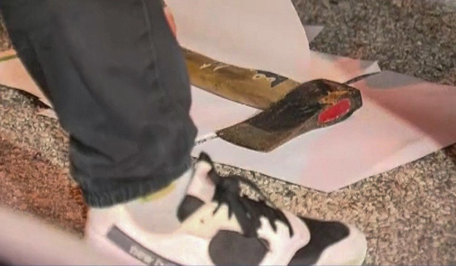 5 thanh vien Hoi Tam Hoang cam riu chem nham nguoi tren xe Audi