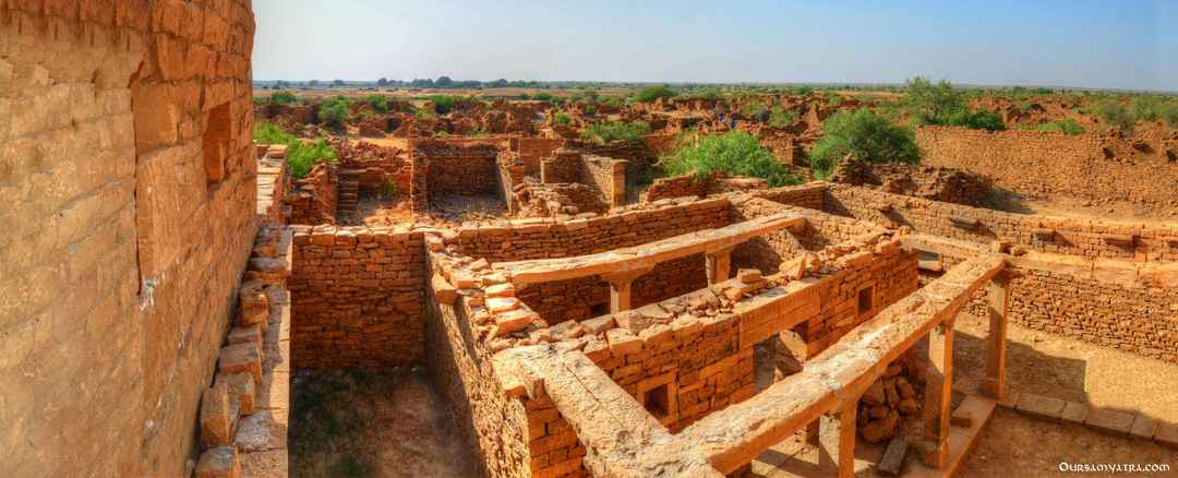 Vì vậy, ngôi làng Kuldhara không còn người nào sinh sống và trở nên hoang vu, lạnh lẽo kể từ đó.