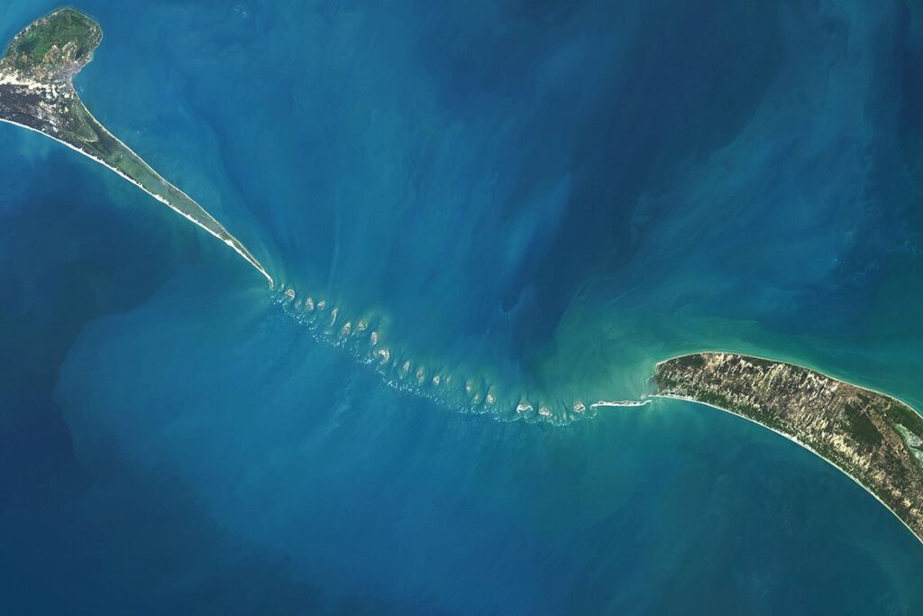 Trong những năm qua, nhiều chuyên gia, nhà khoa học và thợ lặn thám hiểm cầu Rama để nghiên cứu về lớp địa chất hình thành dưới đáy biển cũng như kiến trúc của cây cầu.