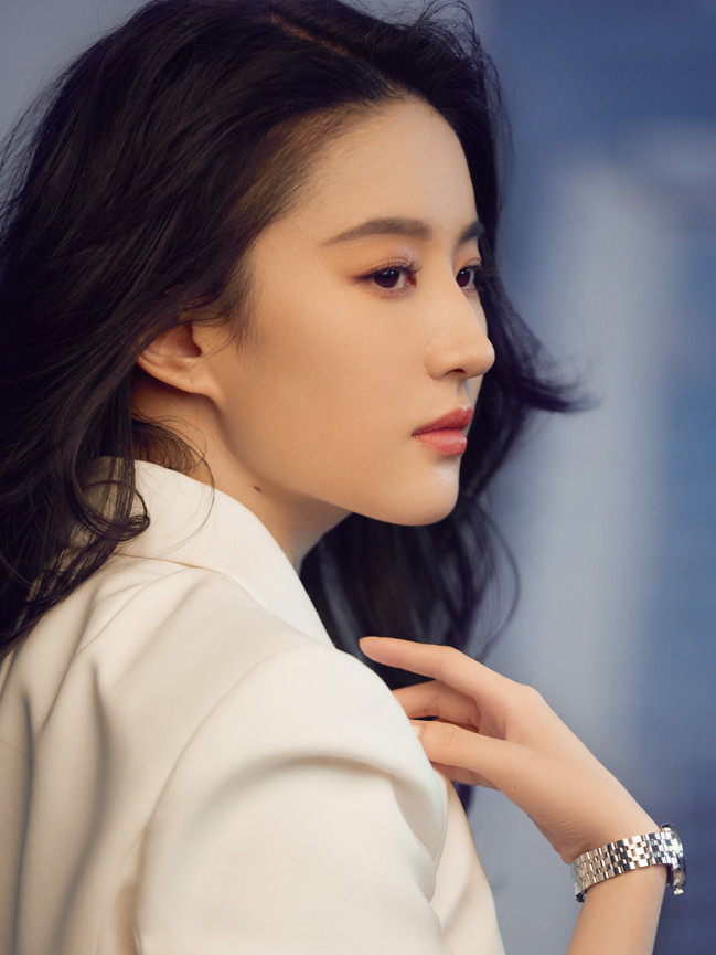 Xét về góc độ y học người có dái tai dày mắt sáng là người có hệ thống mạch máu vận hành tốt, cơ thể khỏe mạnh, trường thọ sống lâu trăm tuổi mà vẫn minh mẫn.