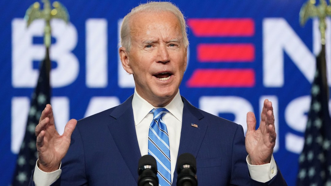 Vào khuya ngày 7/11 (giờ Việt Nam), nhiều hãng tin lớn như CNN, Reuters, NBC, CBS, Fox News đồng loạt đưa tin ông Joe Biden sẽ là Tổng thống thứ 46 của Mỹ sau khi chiến thắng tại bang Pennsylvania.