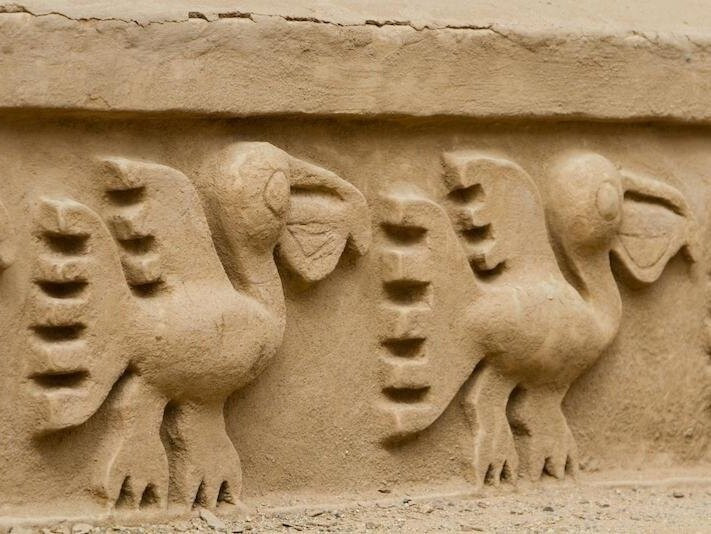 Tất cả chỉ là giả thuyết không có chứng cứ xác thực. Vì vậy, giới chuyên gia vẫn nỗ lực nghiên cứu nhằm giải mã bí ẩn về cổ vật giống điện thoại của người Chimu.