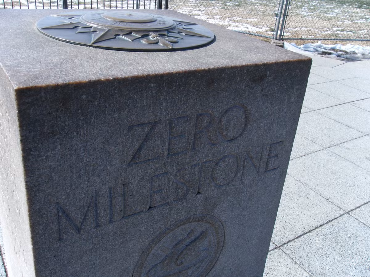 Thủ đô Washington DC của Mỹ gây chú ý với cột mốc số 0 nằm ngay cạnh Nhà Trắng - nơi sống và làm việc của Tổng thống Mỹ.