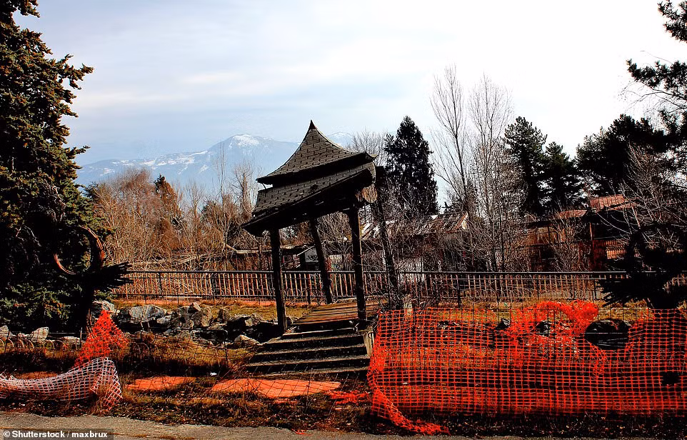 Ông Bagno muốn nơi đây trở thành "Las Vegas của Italy" nhằm thu hút nhiều người tới từ đó giúp kinh tế có sự phát triển nhanh.