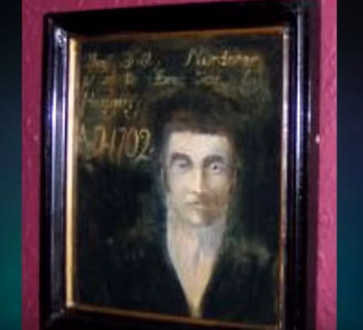 Vào năm 1702, Busby kết hôn với cô gái xinh đẹp có tên là Elizabeth Auty. Tuy nhiên, cuộc hôn nhân này bị cha cô gái phản đối. Nguyên do, ông cho rằng con gái của mình không nên cưới một kẻ nghiện rượu và trộm vặt.