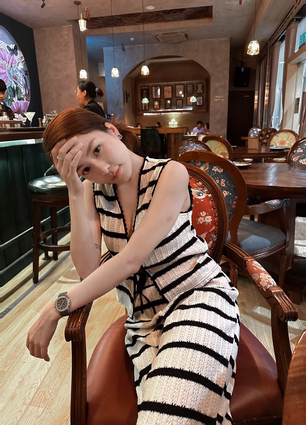 Trâm Anh khá tự tin và thường xuyên khoe công việc trong ngành thẩm mỹ của mình.