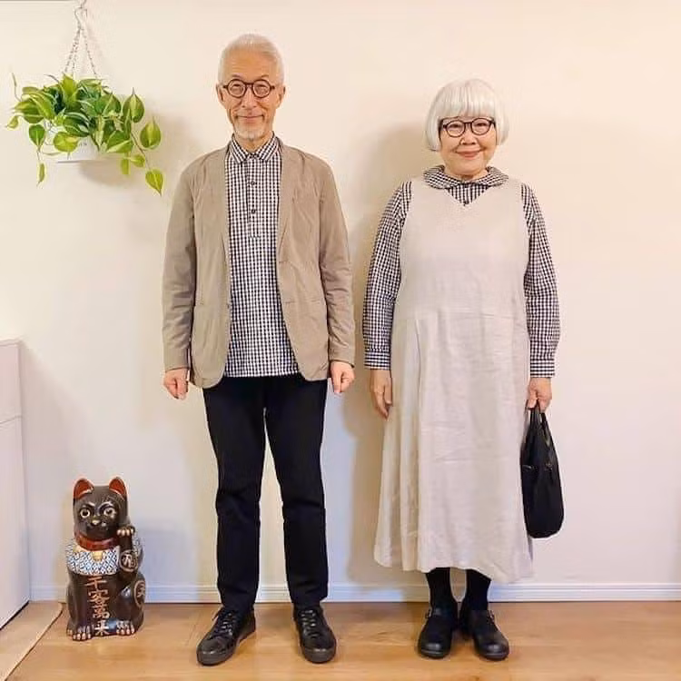 Sự đáng yêu, dí dỏm và cách phối trang phục hợp tone của cặp đôi này là điểm thu hút lượng fan lớn.