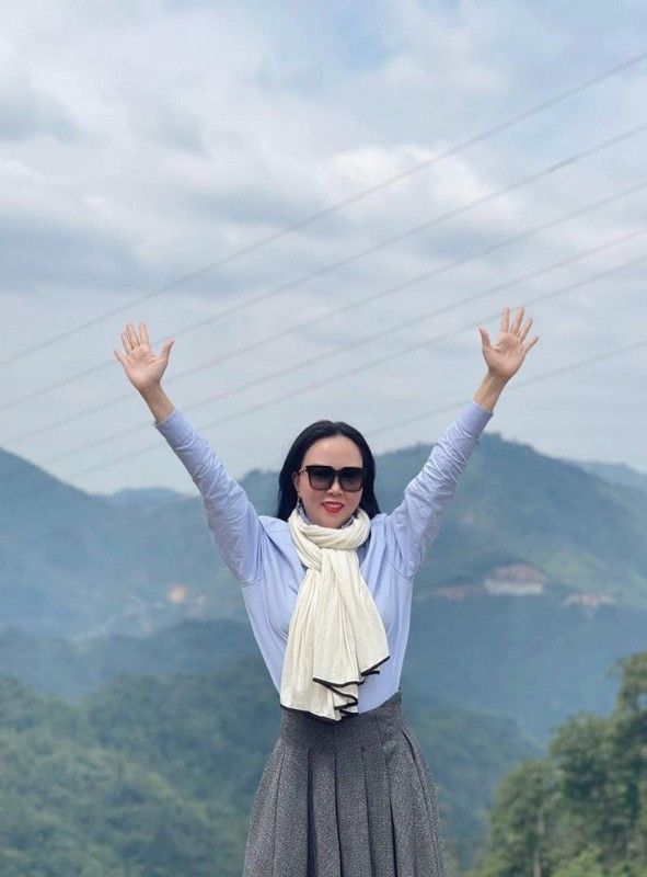 Ở độ tuổi U50 nhưng làn da của nữ đại gia vẫn luôn căng bóng và hồng hào. Ảnh: Tổng hợp