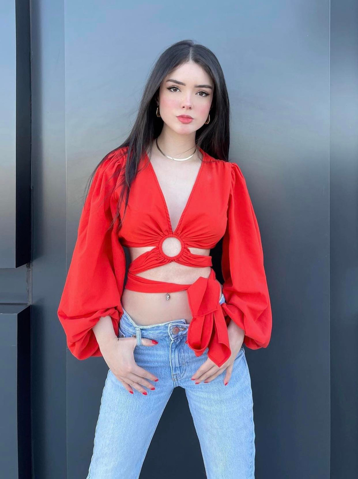 Mọi khoảnh khắc khoe vóc dáng của cô đều được khen ngợi hết lời.