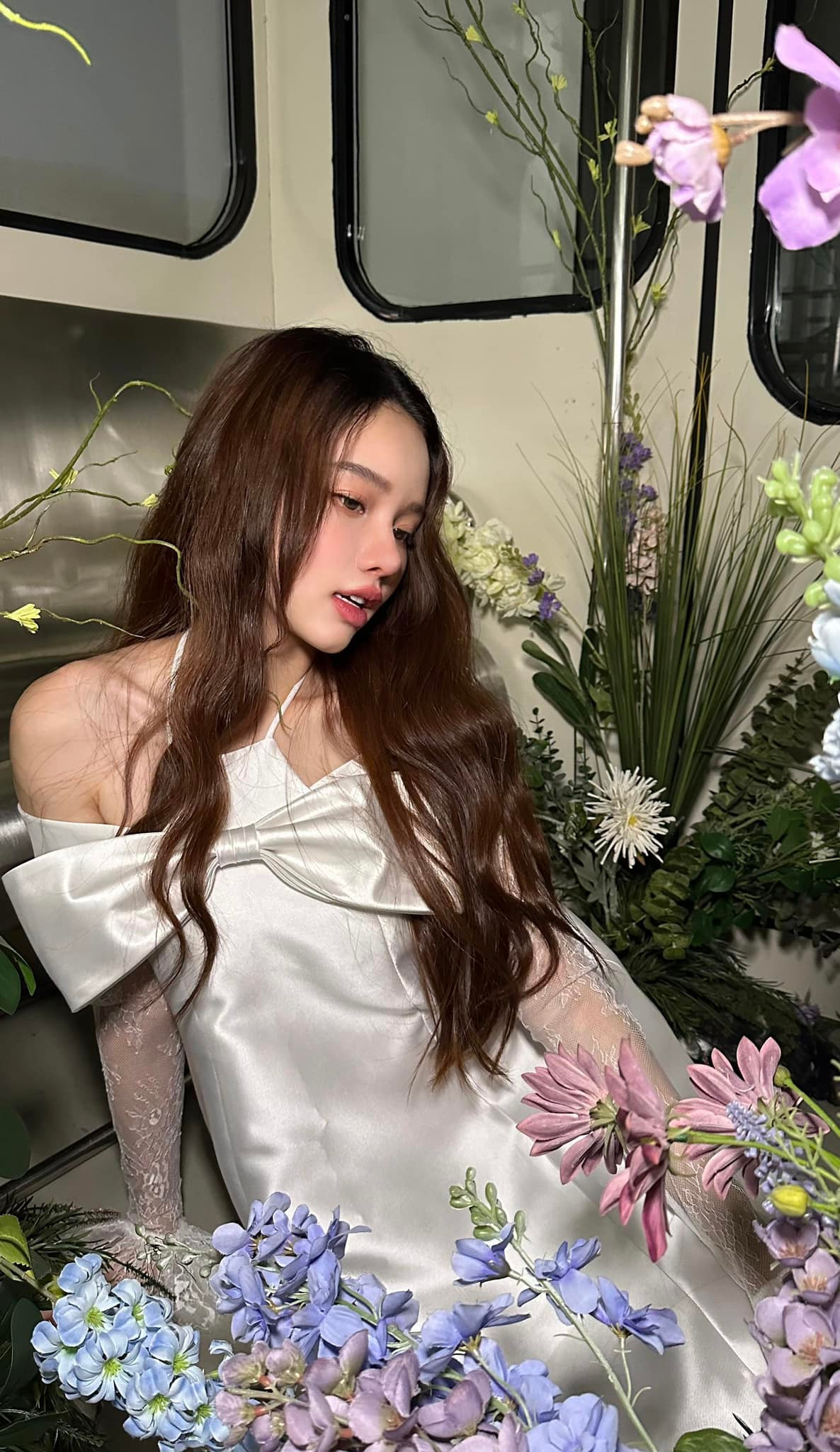 Jimin Young là hot girl nổi tiếng thời gian qua nhờ quá trình "vịt hóa thiên nga" khiến netizen trầm trồ.