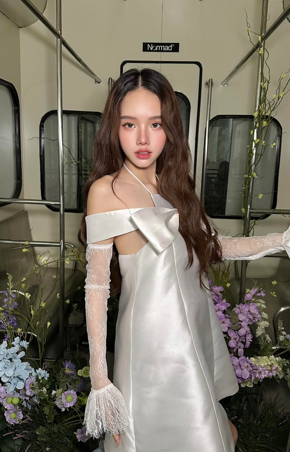 Jimin được nhiều người yêu thích bởi vẻ ngoài xinh xắn, rạng rỡ của mình qua các shoot ảnh trên trang cá nhân.