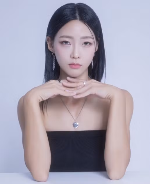 Với ngoại hình xinh xắn, vóc dáng nóng bỏng, hoa khôi điền kinh 9X thu hút được số lượng lớn fan hâm mộ.