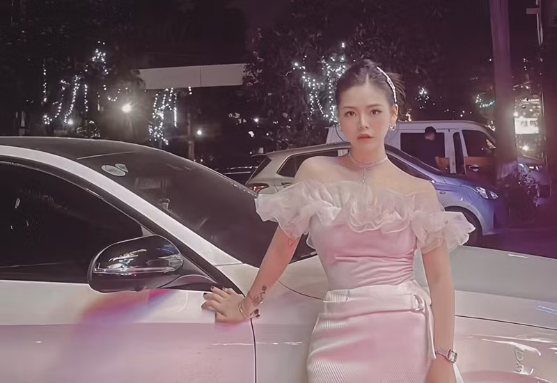 Dù đám cưới khủng này đã diễn ra được gần 5 năm nhưng đến thời điểm hiện tại, cặp đôi vẫn thu hút sự quan tâm của dư luận.