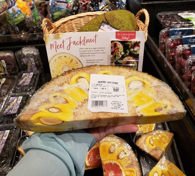 Những miếng mít như miếng dưa hấu được bày trong siêu thị ở bang Illinois, Mỹ, khiến nhiều người châu Á bối rối.