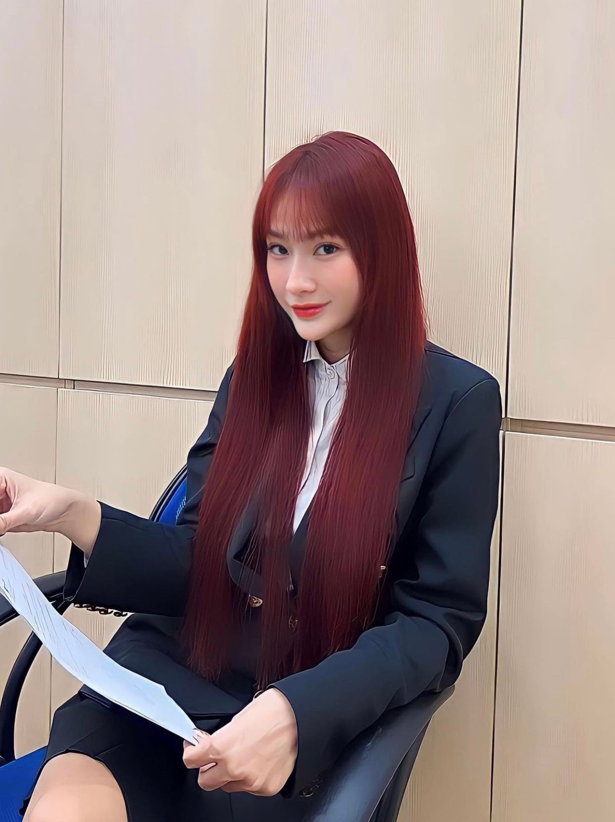 Sâu Xinh dành nhiều thời gian để tận hưởng kỳ nghỉ xa xỉ. Cô thường xuyên check in tại những resort nổi tiếng. Ảnh: IGNV