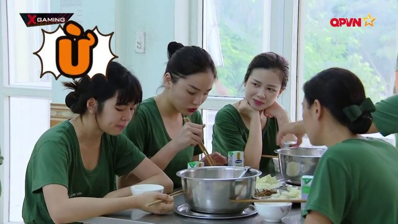 Đáng chú ý, dù Khánh Vân không nói rõ tên chương trình nhưng nhiều người cho rằng chương trình bị cô tố cáo là Sao nhập ngũ. Theo đó, Khánh Vân tham gia Sao nhập ngũ mùa năm 2020. Thời gian gần đây, những đoạn cắt của cô trong Sao nhập ngũ được lan truyền mạnh mẽ trên các nền tảng mạng xã hội.