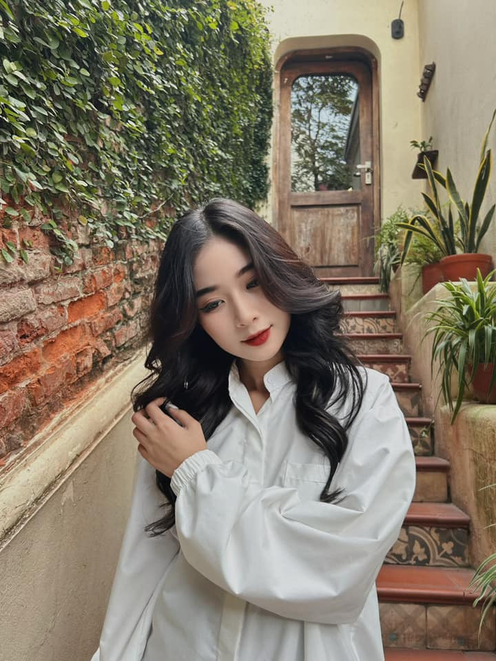 Thậm chí qua thời gian, Thu Trang còn sở hữu sắc vóc thăng hạng hơn, trưởng thành hơn xưa.