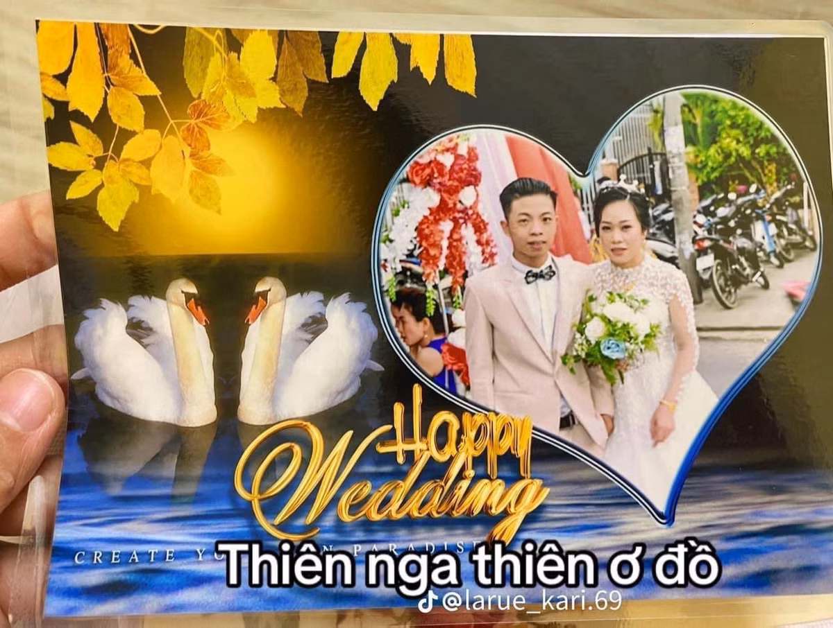 Trong khi đó, cô dâu - chú rể ăn mặc, trang điểm khá hiện đại nhưng vẫn không thể "vớt" lại được với những bối cảnh được thợ chụp hình lồng ghép.