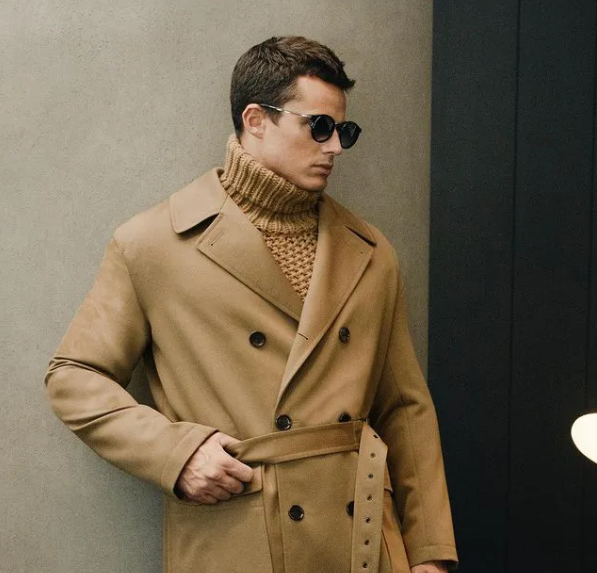 8 năm trôi qua kể từ khi Pietro trở thành một "hiện tượng mạng". Giờ đây, Pietro vẫn cho thấy sự chăm chỉ của mình khi vẫn là một người người mẫu đắt show ở Ý.