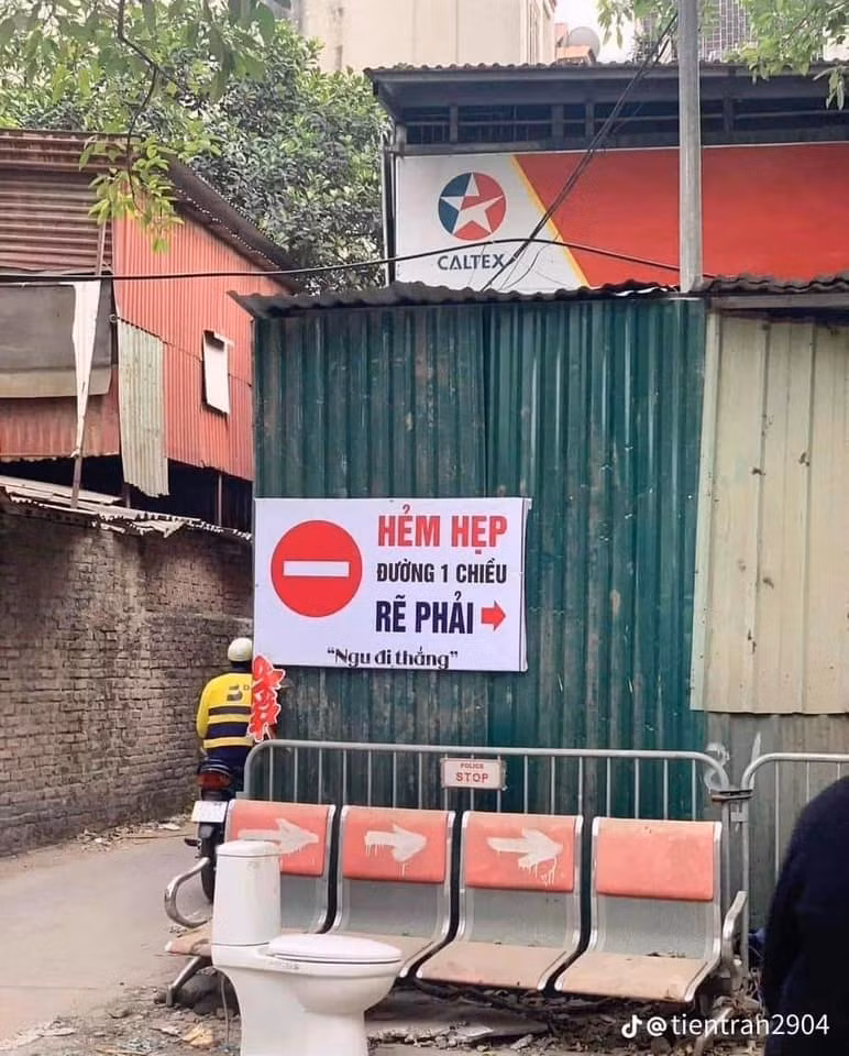 Chỉ cần dạo một vòng quanh khu vực đang sinh sống hay ghé vào các cửa hàng thời trang, ăn uống, chắc chắn sẽ phải tròn mắt vì muôn vàn phong cách truyền tải thông tin đến khách hàng của các nhà đầu tư có óc sáng tạo và tính cách khôi hài. Ảnh: Tổng hợp