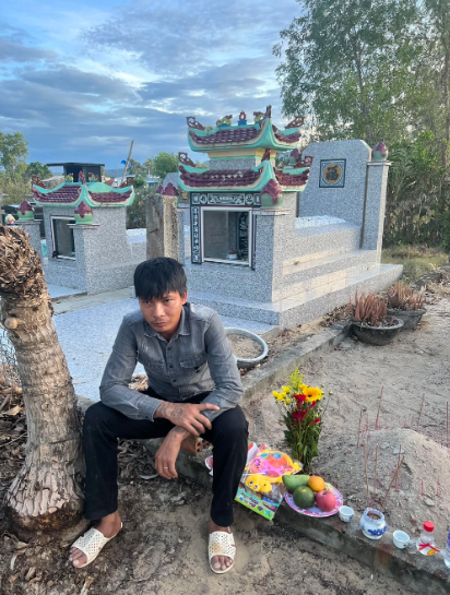 Trước những lời đồn đại không hay về gia đình, vợ Lộc Fuho lên tiếng giải thích: " Nhiều khi vui cũng kể cho mọi người để mọi người cùng đón nhận, buồn cũng kể cho mọi người để đánh dấu cột mốc trải qua khó khăn. Buồn lắm mà vẫn phải kể, vậy mà có người đã nói là vợ chồng mình mang bầu giả. Nhà mình có sao quay vậy chứ đâu phải diễn gì đâu".