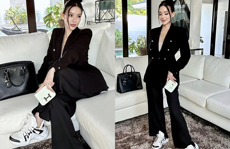 Cô từng được bình chọn là gương mặt nóng bỏng nhất tạp chí đàn ông FHM.