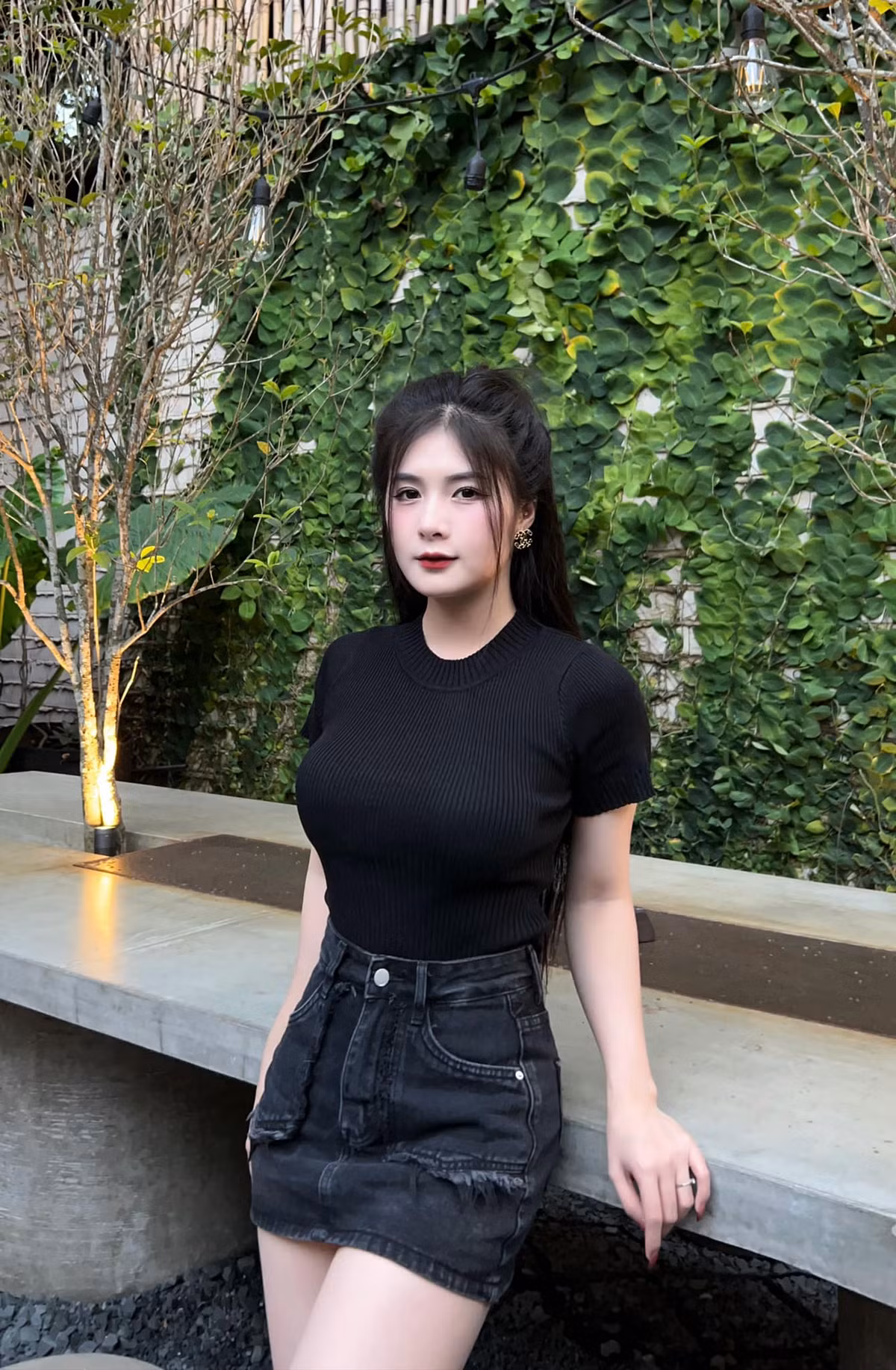 Trên mạng xã hội TikTok, Quỳnh Alee thường xuyên đăng tải video khoe khả năng nhảy múa với vũ đạo chuyên nghiệp và đẹp mắt.